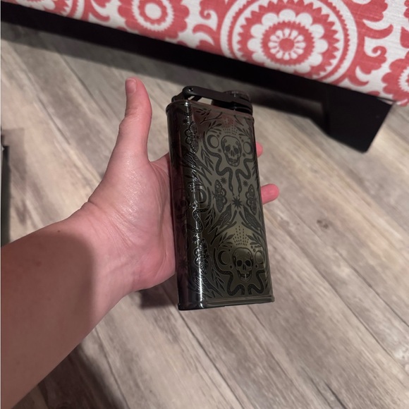 Stanley Deadly Damask The Halloween Easy-Fill Flask - Picture 4 of 7